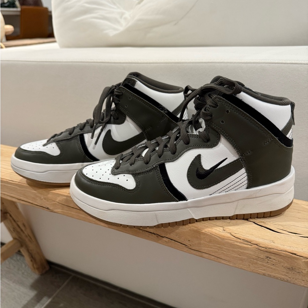 Women’s Nike Dunk High Up Sneakers
